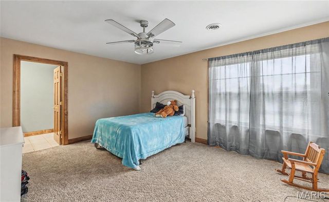 446 Cedar Breeze Drive, Sullivan, MO 63080