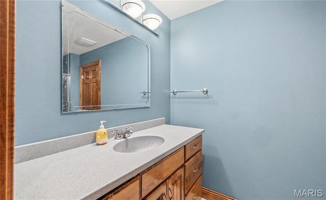 446 Cedar Breeze Drive, Sullivan, MO 63080