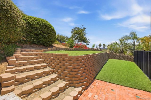 28221 Stonington Way, Escondido, CA 92026