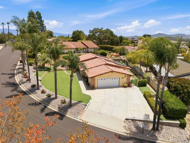 28221 Stonington Way, Escondido, CA 92026