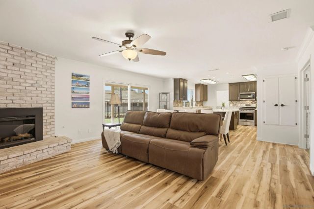 28221 Stonington Way, Escondido, CA 92026