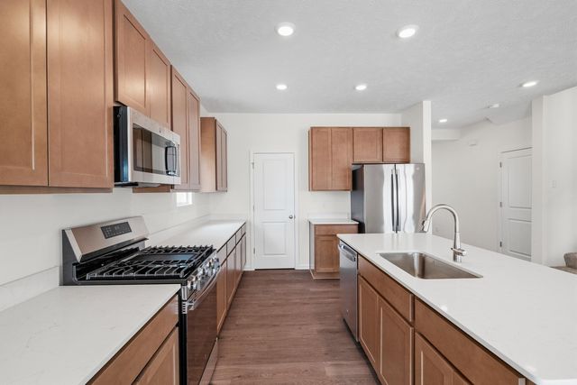 463 E 130th Avenue, Crown Point, IN 46307
