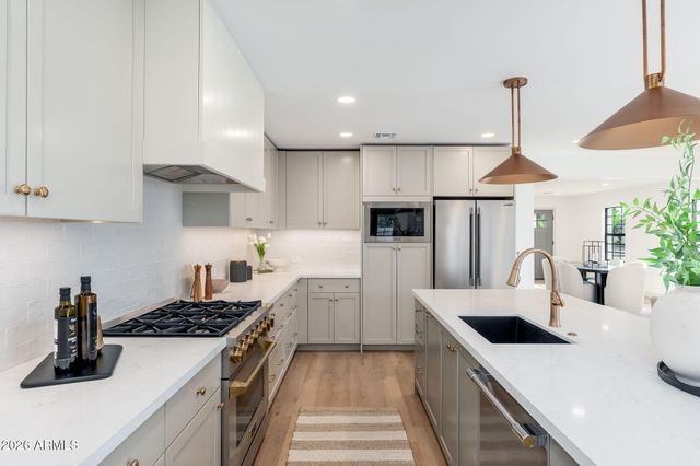 5144 N 6TH Street, Phoenix, AZ 85012