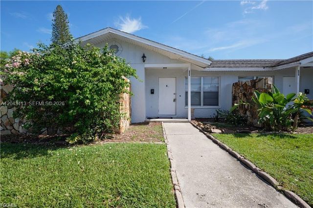 257 CAPE CORAL PKY E B, Cape Coral, FL 33904