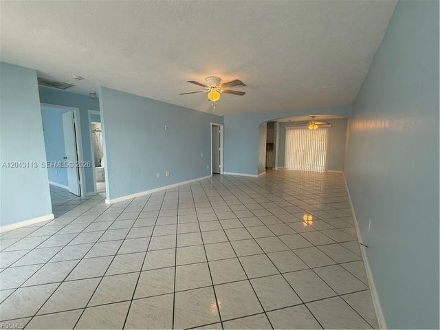 257 CAPE CORAL PKY E B, Cape Coral, FL 33904
