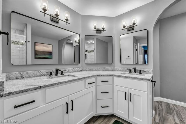 2564 Woodruff Court, Westlake, OH 44145