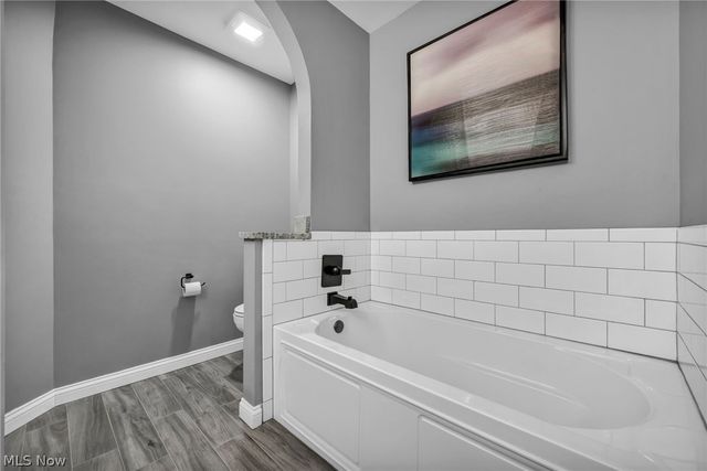 2564 Woodruff Court, Westlake, OH 44145