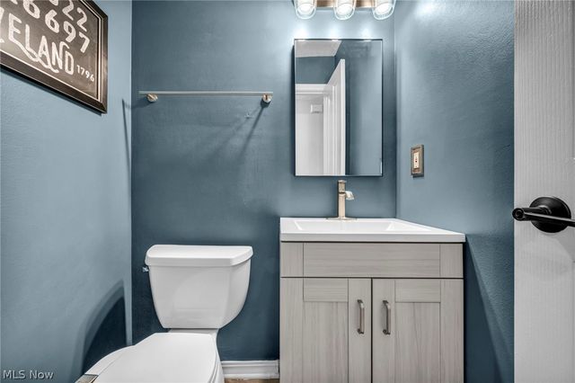 2564 Woodruff Court, Westlake, OH 44145