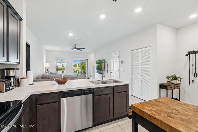 962 OBSERVATORY Parkway, Jacksonville, FL 32218