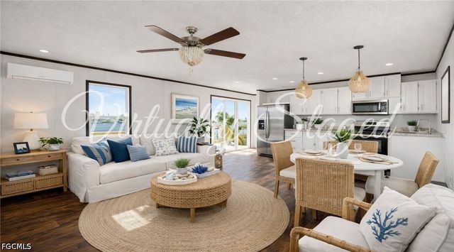 69 Emily LN, Fort Myers Beach, FL 33931