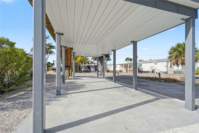 69 Emily LN, Fort Myers Beach, FL 33931