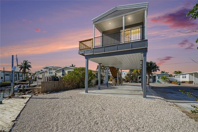 69 Emily LN, Fort Myers Beach, FL 33931