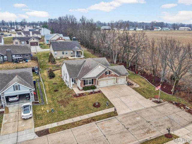 5 Remington Place, Troy, MO 63379