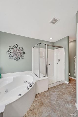 5 Remington Place, Troy, MO 63379