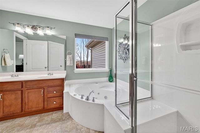 5 Remington Place, Troy, MO 63379