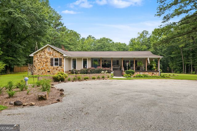 331 Clearwater Road, Sharpsburg, GA 30277