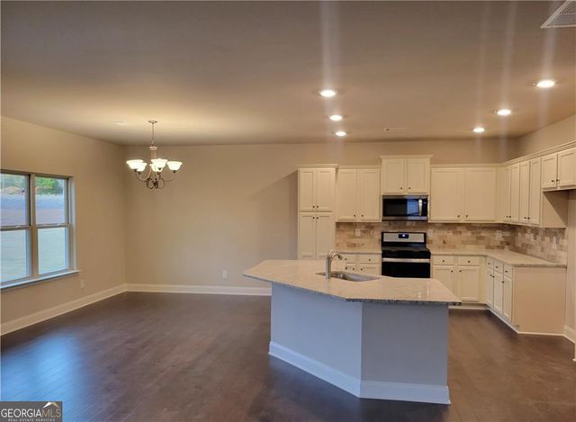 1066 Lakeview Oaks Court 18-B, Grayson, GA 30017