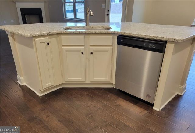 1066 Lakeview Oaks Court 18-B, Grayson, GA 30017