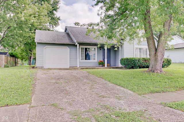 1073 Laura Drive, Greenwood, IN 46143