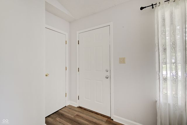 1073 Laura Drive, Greenwood, IN 46143