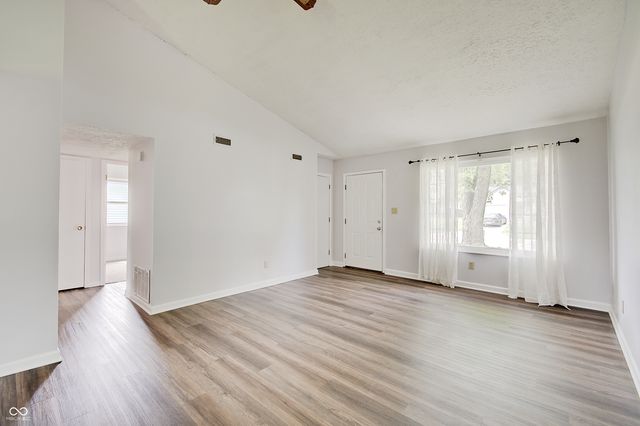 1073 Laura Drive, Greenwood, IN 46143