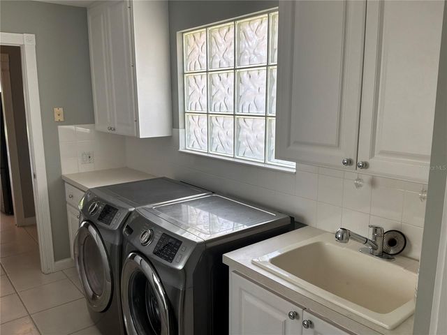 5796 IVREA DRIVE, Sarasota, FL 34238