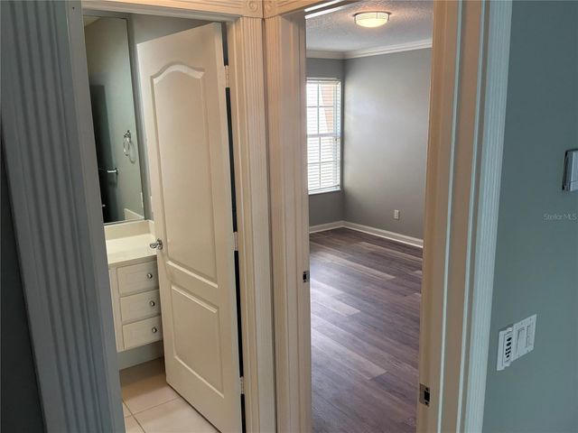 5796 IVREA DRIVE, Sarasota, FL 34238