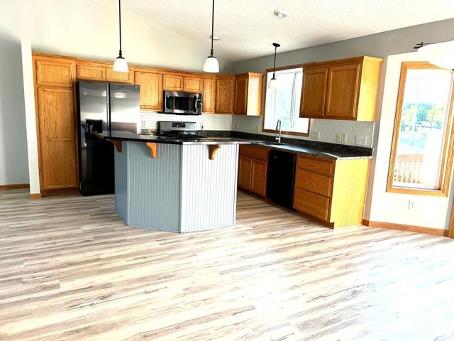 14536 Blackberry Way, Rosemount, MN 55068