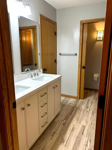14536 Blackberry Way, Rosemount, MN 55068