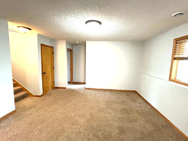 14536 Blackberry Way, Rosemount, MN 55068