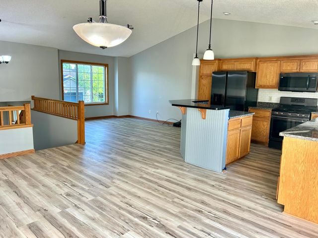 14536 Blackberry Way, Rosemount, MN 55068