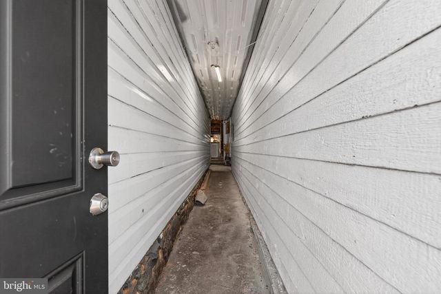 1348 VERNON ST, Harrisburg, PA 17104