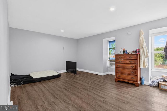 1348 VERNON ST, Harrisburg, PA 17104