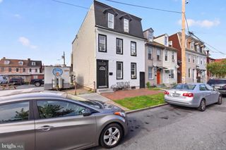 1348 VERNON ST, Harrisburg, PA 17104