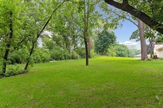 515 Farrell Street N, Maplewood, MN 55119