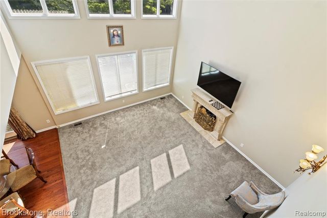 2115 Aldwin Drive, West Bloomfield, MI 48324