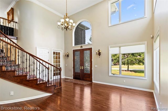 2115 Aldwin Drive, West Bloomfield, MI 48324