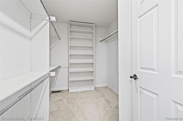 2115 Aldwin Drive, West Bloomfield, MI 48324