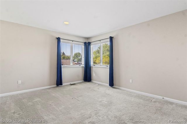 2115 Aldwin Drive, West Bloomfield, MI 48324