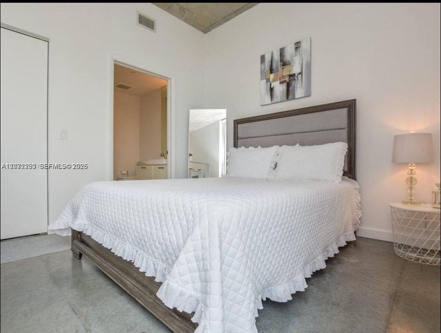 151 SE 1st Street 2104, Miami, FL 33131