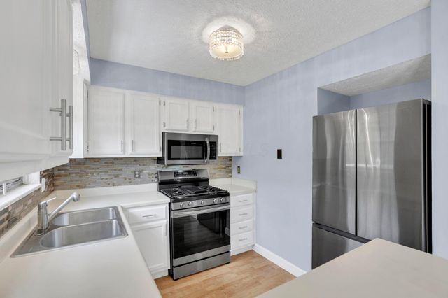 1261 Somerset Way, Pickerington, OH 43147