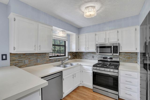 1261 Somerset Way, Pickerington, OH 43147