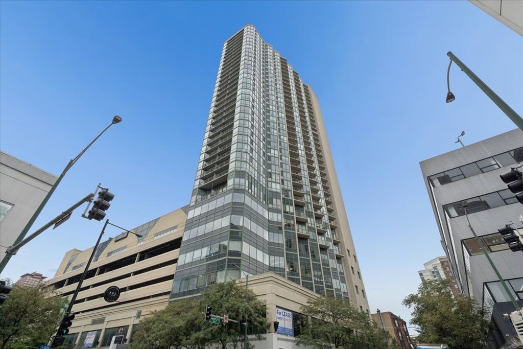 111 W Maple Street 3101, Chicago, IL 60610 — exterior