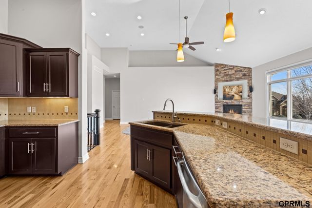 17055 Corby Street, Omaha, NE 68116