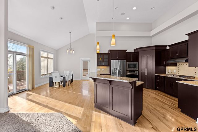 17055 Corby Street, Omaha, NE 68116