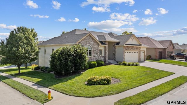 17055 Corby Street, Omaha, NE 68116