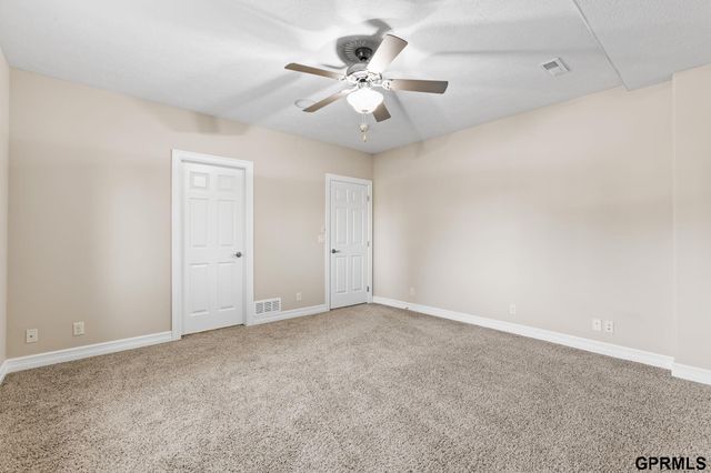 17055 Corby Street, Omaha, NE 68116