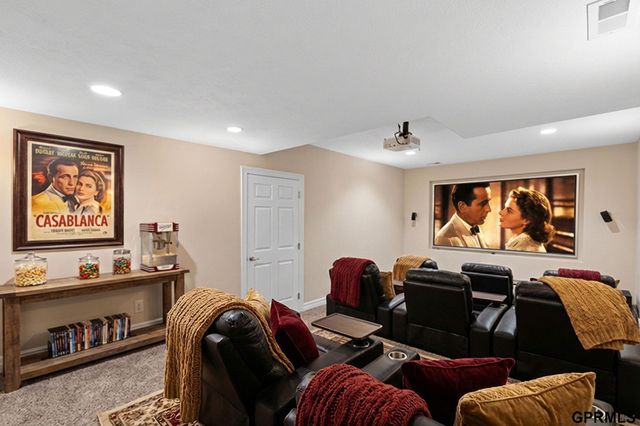 17055 Corby Street, Omaha, NE 68116