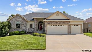 17055 Corby Street, Omaha, NE 68116