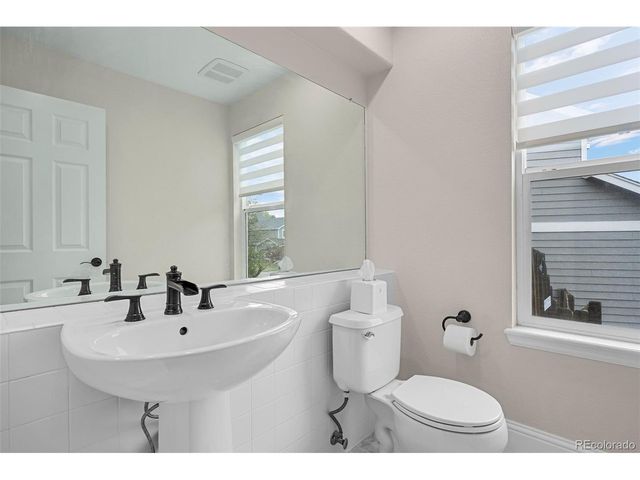 7837 Aravon Ct, Lone Tree, CO 80124
